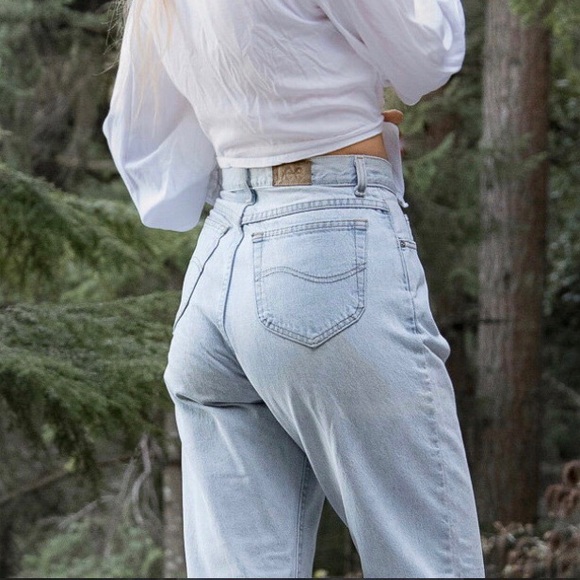 Lee Denim - VINTAGE LEE High Waist Mom Jeans Crop Wedgie Fit